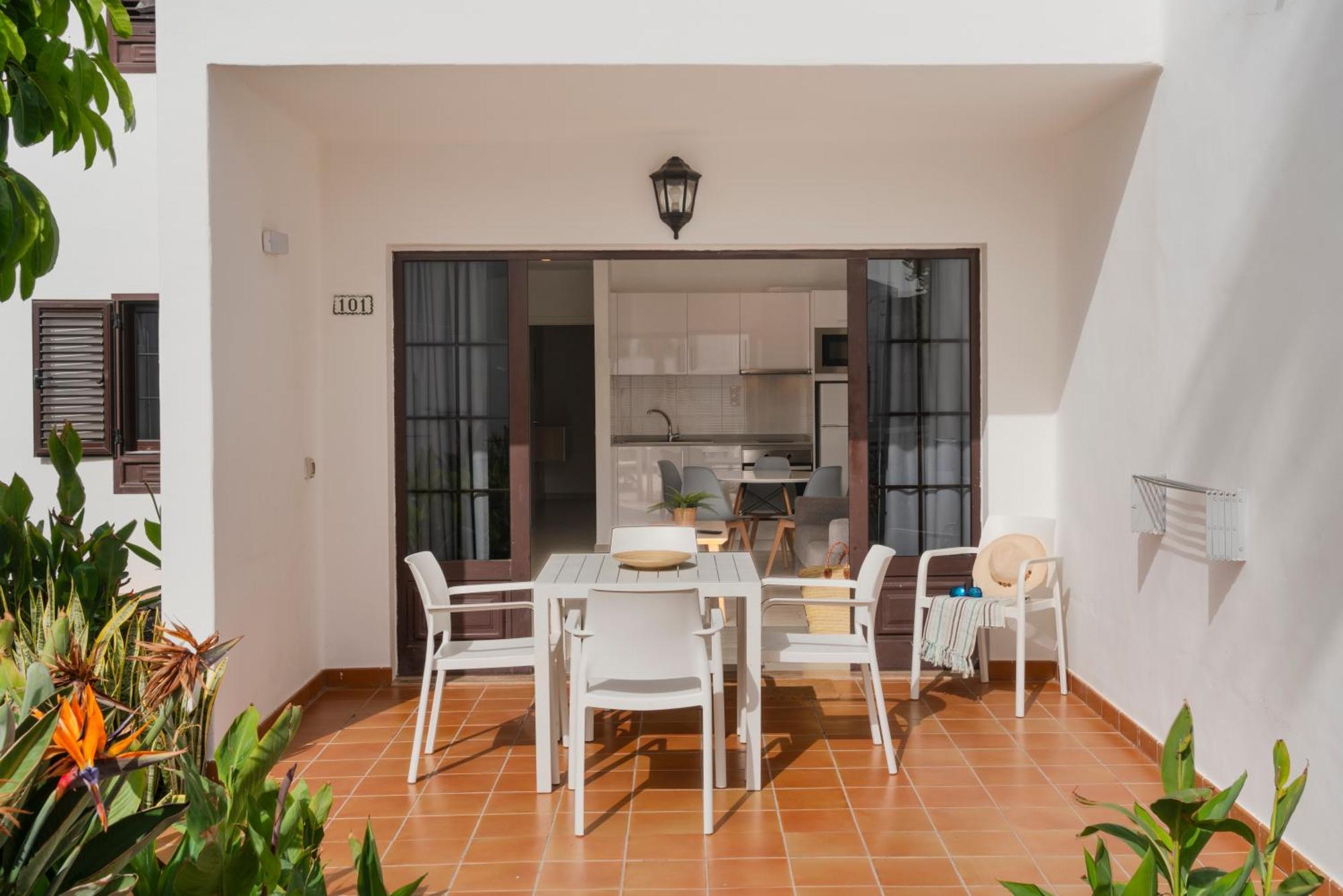 Apartamentos Fayna Puerto del Carmen  Exterior photo